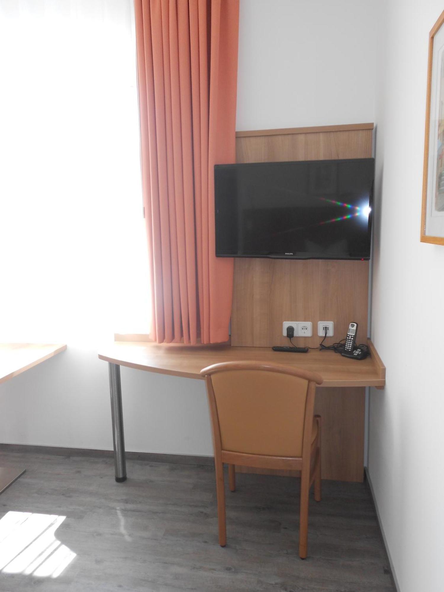 Apartment-Pension Schwalbennest 黑措根奥拉赫 客房 照片