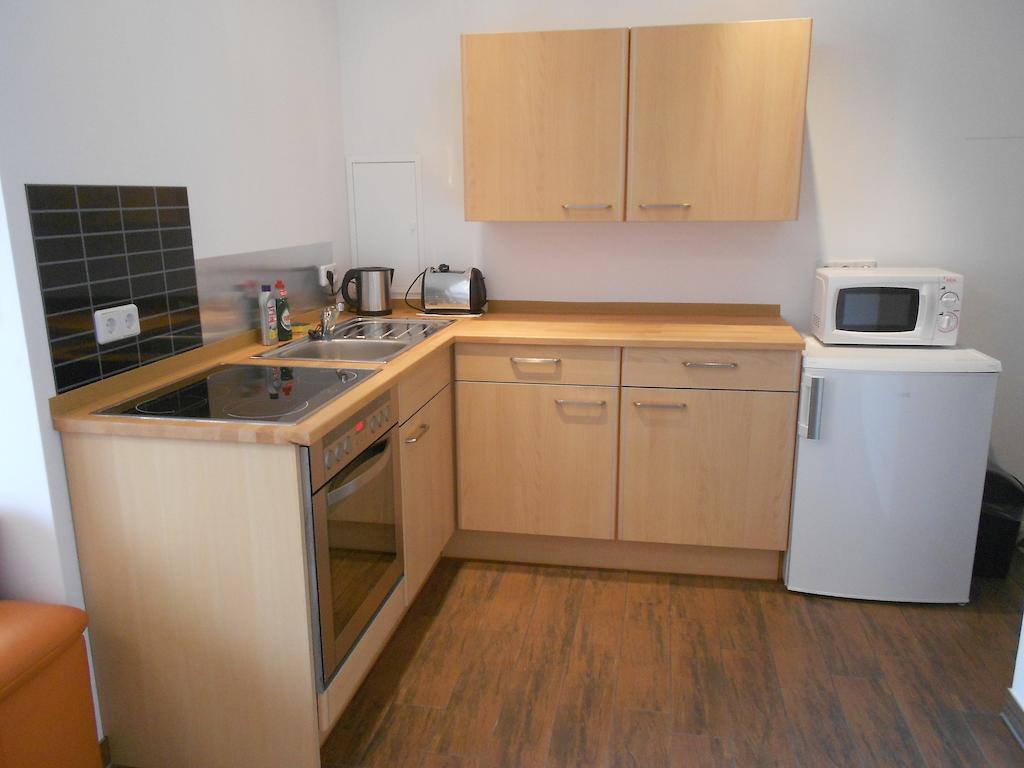 Apartment-Pension Schwalbennest 黑措根奥拉赫 客房 照片