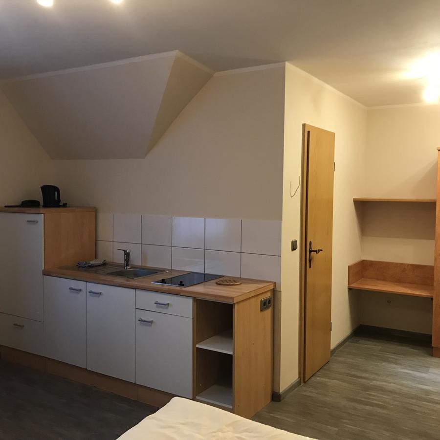 Apartment-Pension Schwalbennest 黑措根奥拉赫 外观 照片