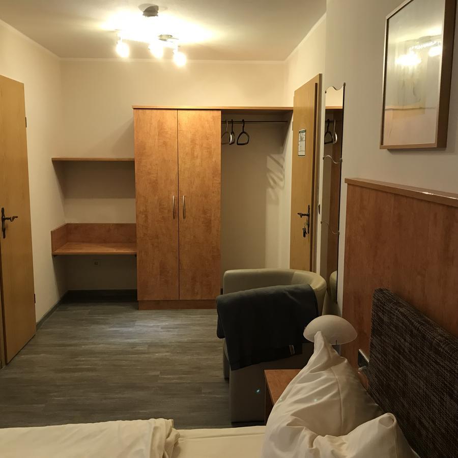 Apartment-Pension Schwalbennest 黑措根奥拉赫 外观 照片